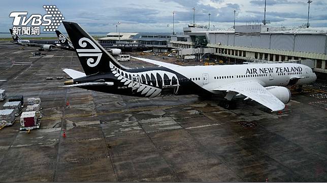 紐西蘭航空將從2024年開始，在特定航班增設太空艙提供乘客預定睡眠休息。（圖/達志影像美聯社）