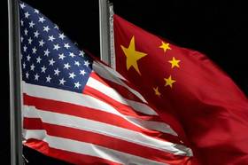 美國學者認為，在美中對抗的大環境之下，台灣目前正面臨關鍵抉擇點。（資料照片／美聯社）