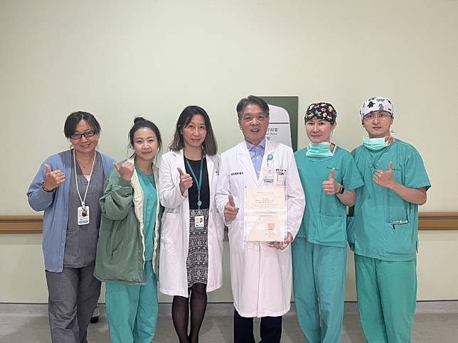 博田國際醫院團隊獲「SNQ國家品質標章」認證。 圖：博田國際醫院/提供