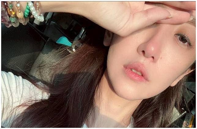 蔡允潔發文，坦言近期身心狀態不佳。（圖／翻攝自臉書 蔡允潔蔡小潔）