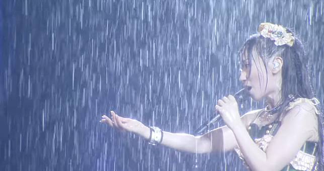 限期免費看！水樹奈奈釋出暴雨中熱唱的甲子園演唱會