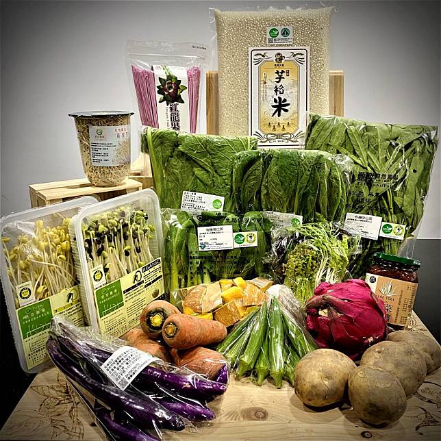台南市農業局推出「有機蔬菜箱」宅配服務大受歡迎。（農業局提供）