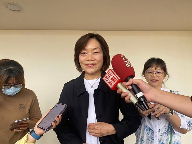 勞動部長何佩珊16日赴立院社福及衛環委員會進行業務報告。