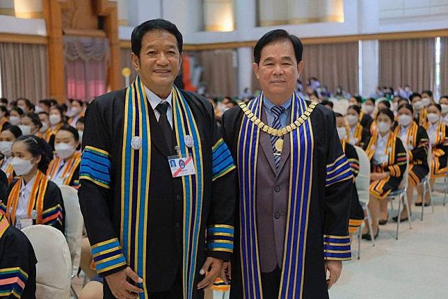 ยินดีกับ 'ดร.โย่ง' รับบปริญญาครุศาสตรดุษฎีบัณฑิตกิตติมศักดิ์