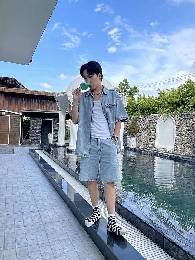 หนุ่มดัง