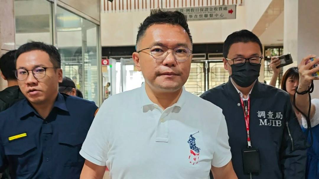 張斯綱昨天告發李俊俋、今天就被約談 凌濤：台灣戒嚴了嗎？ | 太報 | LINE TODAY