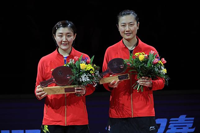 中國乒乓隊的陳夢（左）在德國公開賽力挫隊友丁寧封后（Credit: ITTF）