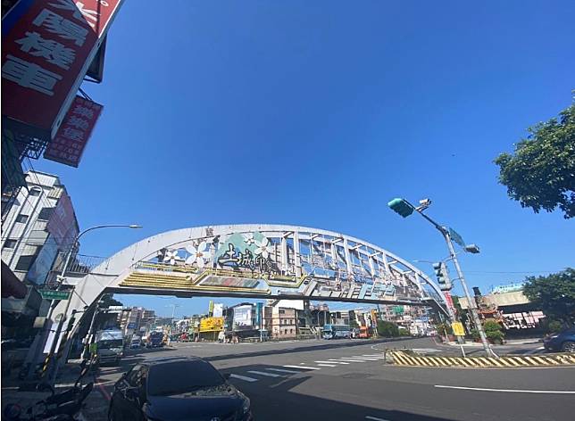 土城中華陸橋拆除封路　1月17、18日夜間改走中央路2段