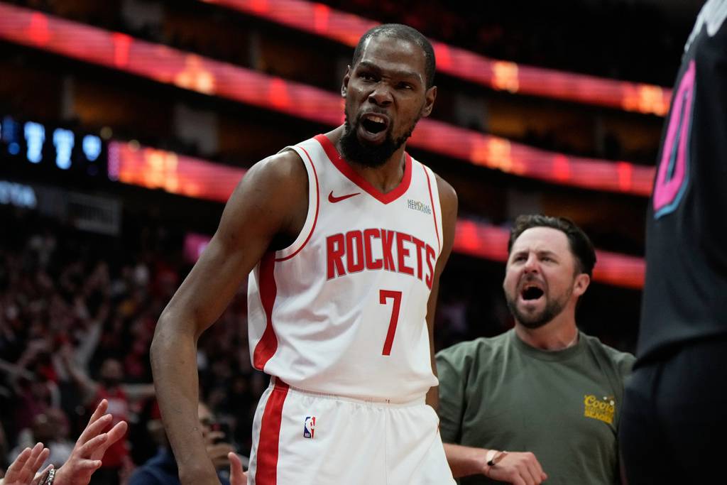 NBA》KD生涯總得分超越「喬神」躍升史上第5 Thompson絕殺補籃助火箭氣走熱火 | 緯來體育新聞 | LINE TODAY