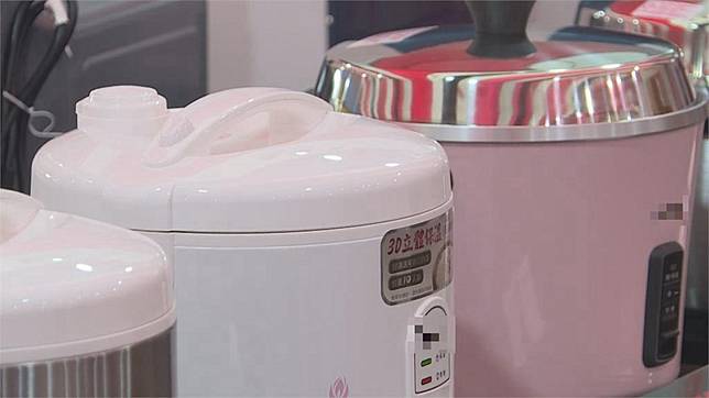 櫻花妹電子鍋壞了！衝台灣電器行見「1國民神器」猶豫　網讚：六邊形戰士