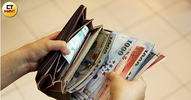 大學生扣掉住宿「1個月生活費」多少才夠？　PTT曝：這金額算低標