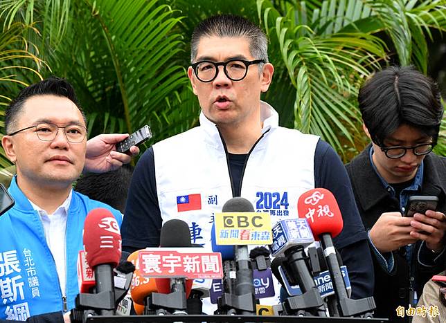 國民黨副主席連勝文上午出席國民黨總統參選人侯友宜、立委參選人張斯綱聯合總部成立大會。(記者朱沛雄攝)