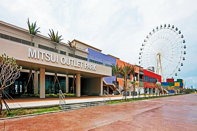 「台中三井MITSUL OUTLET PARK」海景摩天輪，港邊海景一覽無遺。（圖/ MITSUI OUTLET PARK 台中港）