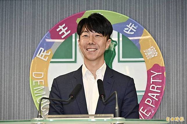 民進黨發言人吳崢痛批，國民黨連「經營Twitter」、網頁更新、民意調查等八竿子打不著的黨務費用都敢申請，把補助款當黨產用，才讓人笑掉大牙。(資料照)