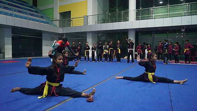 Wushu players practice at an indoor stadium in Cox's Bazar district, Bangladesh, Nov. 19, 2024. (Xinhua)