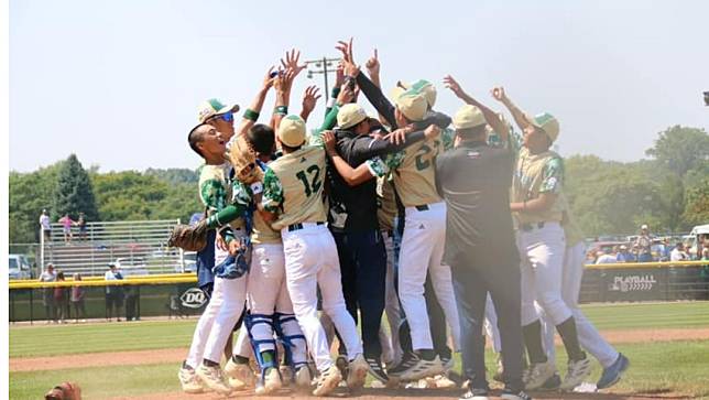 世界次青少棒賽，台灣新民奪冠。圖片取自新明國中棒球隊