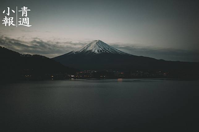 寧靜沉睡的富士山，懷抱著許多人的夢。（攝影／Clay Banks）