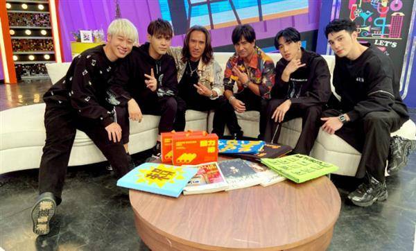 賴晏駒（左起）、陳零九、顏志琳、尤秋興、婁峻碩、黃偉晉在《娛樂百分百》玩遊戲。取自八大電視