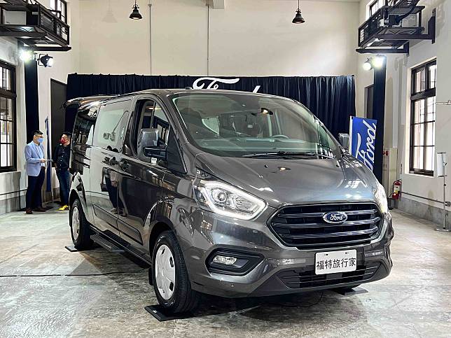 Ford Tourneo Custom 福特旅行家新增9人座Kombi車型，預售價129.9萬元起