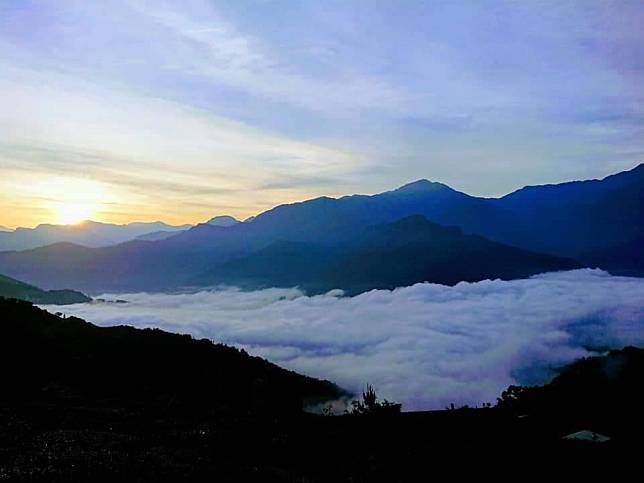 武界部落雲海美景。（中華旅行社提供）