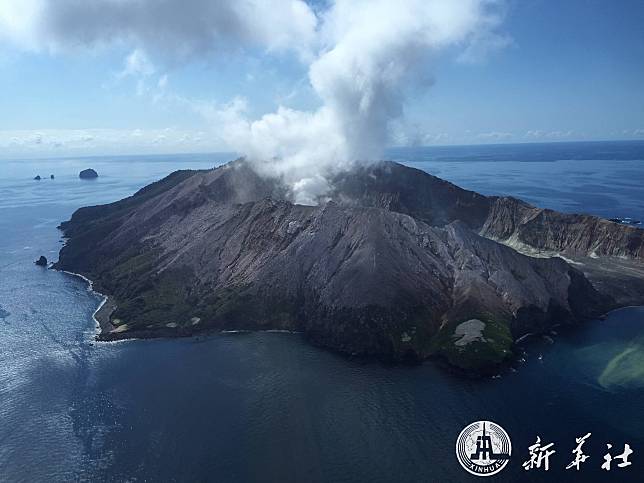 ตร.นิวซีแลนด์เผยยอดดับ 5 ศพ เซ่นเกาะภูเขาไฟปะทุ หวั่นเจ็บ-ตายเพิ่ม