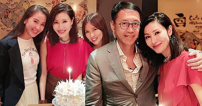 許晉亨陪太太李嘉欣出席生日飯局。（李嘉欣Instagram圖片 / 明報製圖）