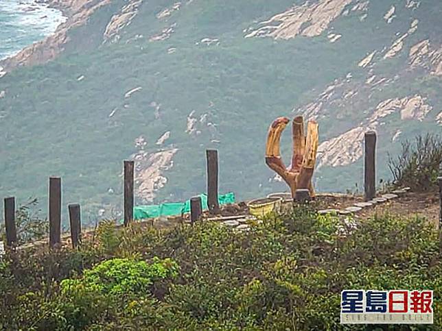 石澳龍脊驚現「3指怪爪」。香港行山遠足之友(吹水山谷)圖片