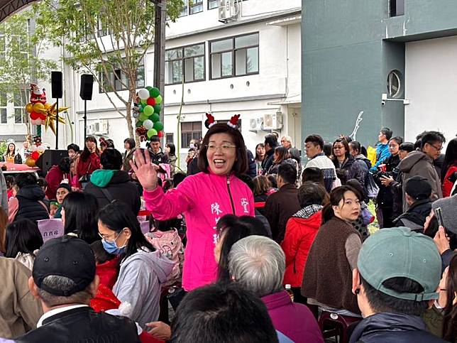 宜蘭市幼兒園聖誕市集 義賣童趣助家扶!