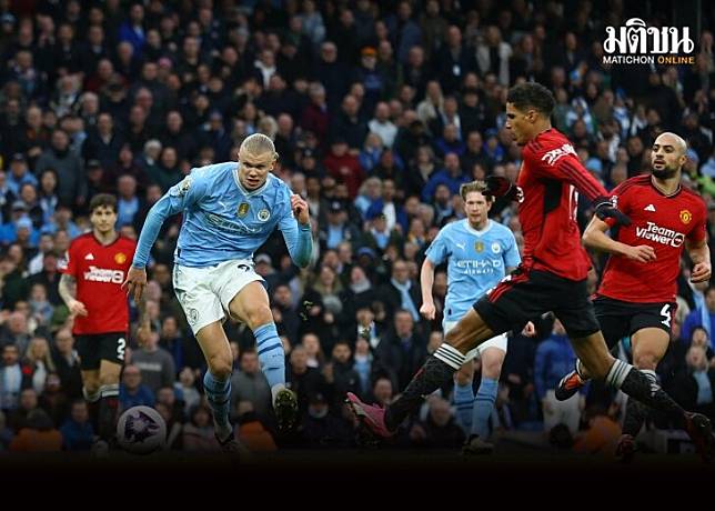 Premier League - Manchester City v Manchester United