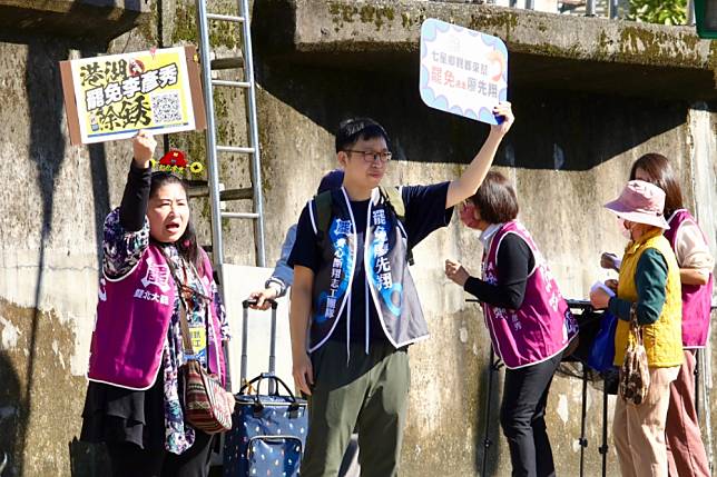 大罷免潮在全台遍地開花，中選會宣布已收到55件罷免案。（資料照片／王侑聖攝）