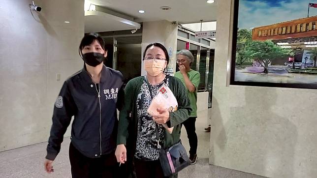 旭德資深經理蔡琨宏妻子戴熹惠，30萬元交保。呂志明攝