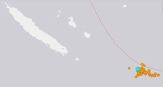 位於南太平洋的法國海外屬地新喀里多尼亞，繼昨日發生7.7強震後，後續仍不斷發生餘震，今上午近10點又發生芮氏規模7.1強震，這些大小地震的震央都十分靠近。(圖擷自USGS)