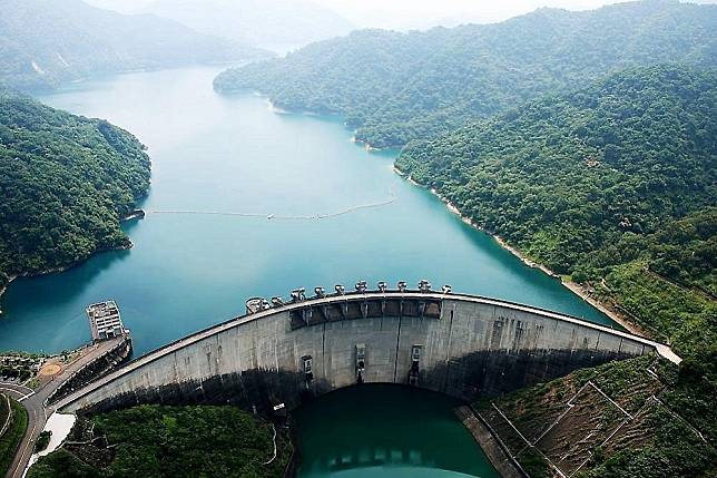 供應大台北地區的翡翠水庫，今天（29日）蓄水率也僅剩不到6成，創下近期新低。（取自黃珊珊臉書）