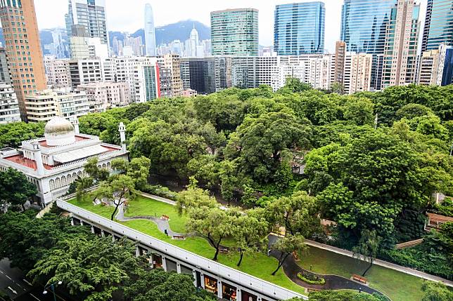 The government proposes to develop a 538,000 sq ft, three-storey space with retail and parking under Kowloon Park in Tsim Sha Shui. Photo: Shutterstock.