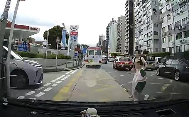 （fb「車cam L（香港群組）」截圖）