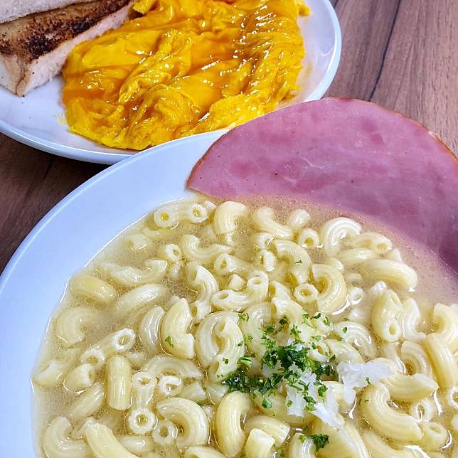 Cafe Seasons’ creamy chicken soup with char siu macaroni (Photo: Instagram / @cafe_seasonshk)