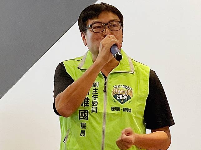 民進黨台東縣黨部主委簡維國酒駕車禍，發聲明稿道歉，不該認為少量就心存僥倖。（記者鄭錦晴攝）