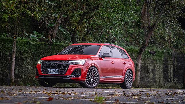 就差這一點！Audi SQ7 方能成就滿分表現