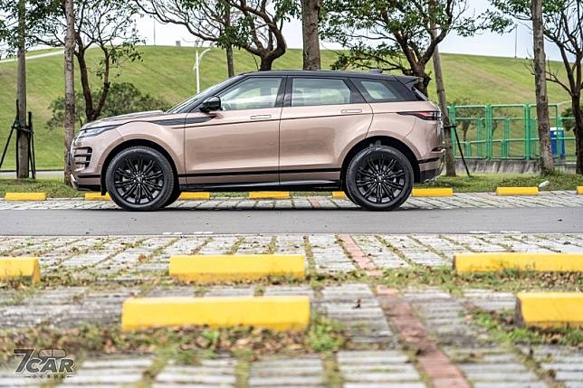 都會間任意穿梭的奢華尤物，Range Rover Evoque 盡顯品味與個性！