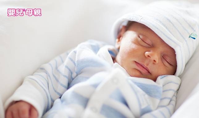8月大男嬰疑因趴睡窒息亡，寶寶這樣睡才安心！