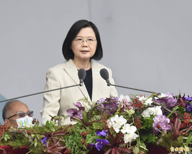 前總統蔡英文大力鼓吹綠能發展。(資料照)