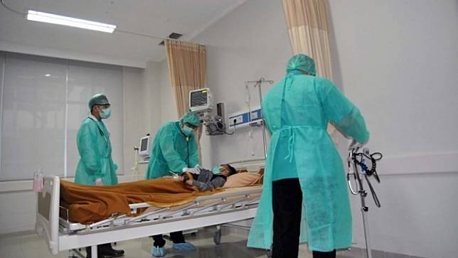 อินโดนีเซียมีผู้ติดเชื้อรายวันมากที่สุด ขณะที่มีแพทย์เสียชีวิตแล้ว 24 ราย