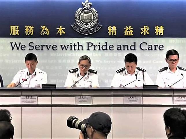 警方不認為要將責任放在水炮車警員(香港警察facebook)