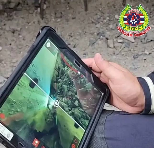 นาทีเจอแสงไฟตึกถล่ม4