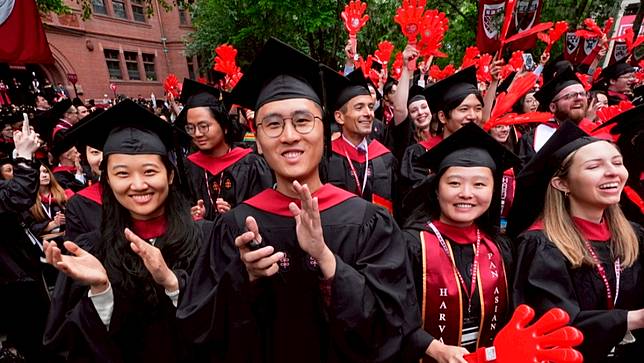 2025年5月29日，哈佛大學舉辦畢業典禮。美聯社