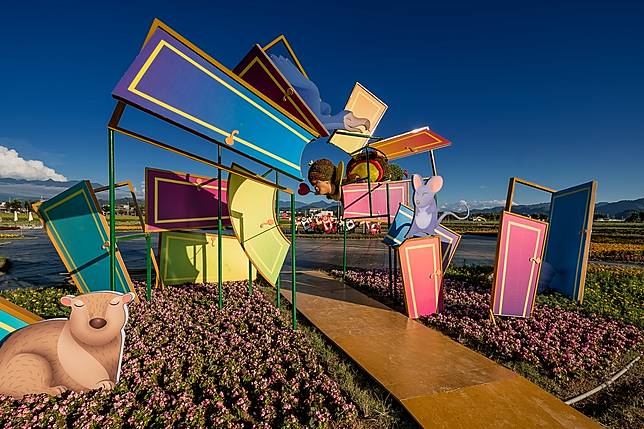 ▲「抉擇之門」帶你尋找心中的鑰匙孔。 (圖/臺中市政府觀光旅遊局)