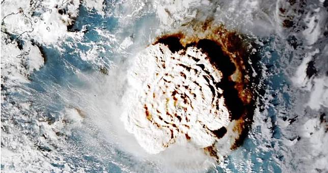 東加海底火山大爆發…台3處測到「衝擊波」　鄭明典：廣島核爆也有此紀錄