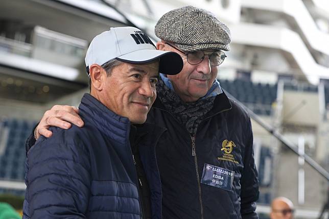 Tony Cruz with Alain de Royer Dupre at the HKIR barrier draw on Thursday morning. Photos: Kenneth Chan