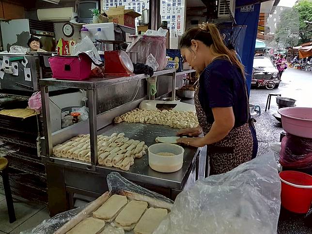 ▲現場製作的早餐店風景真是迷人。(圖/過上好日子-邱俊智) 