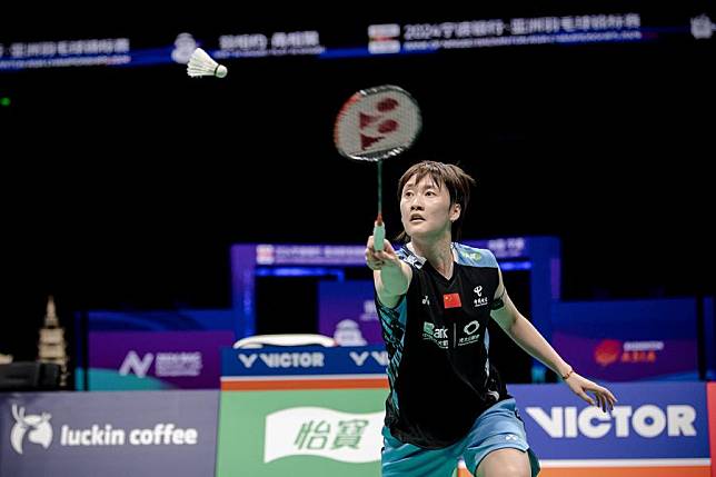 Chen Yufei of China hits a return during her women's singles semifinal against her compatriot Han Yue at the Badminton Asia Championships in Ningbo, east China's Zhejiang Province on April 13, 2024. (Xinhua/Jiang Han)